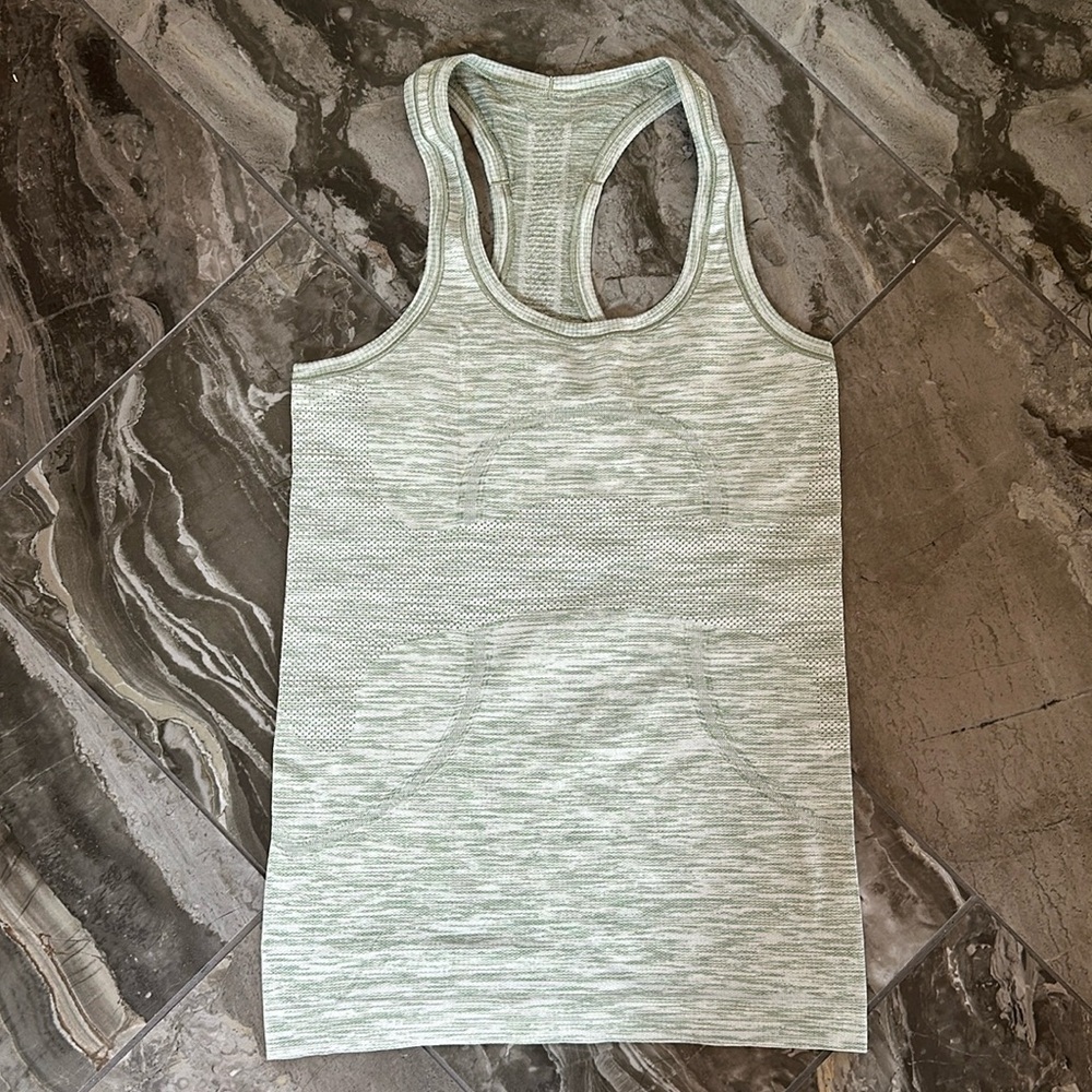 Lululemon Swiftly Tech Tank